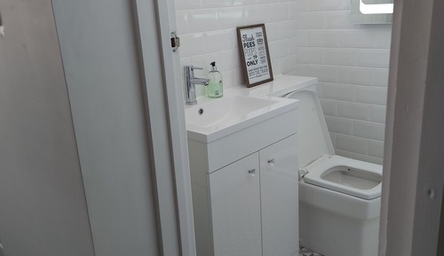 Family Room, Ensuite (2nd Floor)