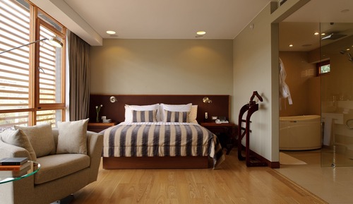 NOI Suite King Room