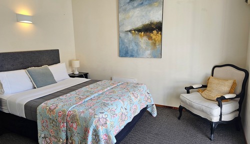 Queen Room with Free Netflix