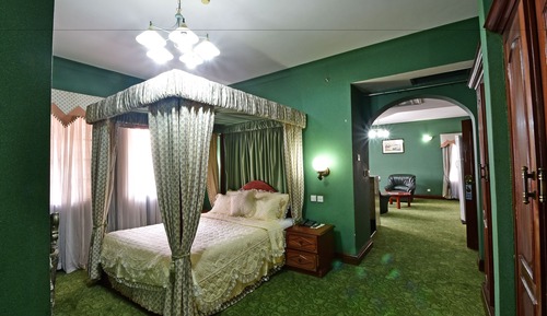 Suite, City View (Imperial)