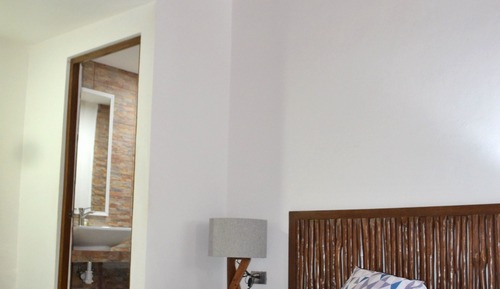 Standard Room, 1 Queen Bed, Patio