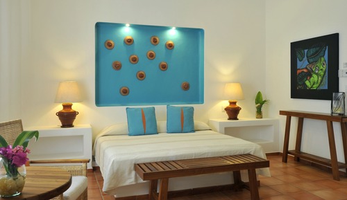 Garden Master Suite
