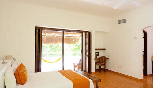 Double suite, lagoon view