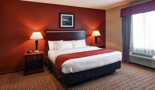 Suite, 1 King Bed, Non Smoking