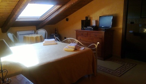 Comfort Room, Patio
