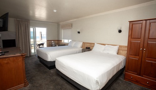 Standard Room, Non Smoking (Double Queen Patio)