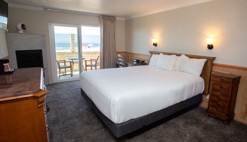 Standard Room, Non Smoking (King Patio)