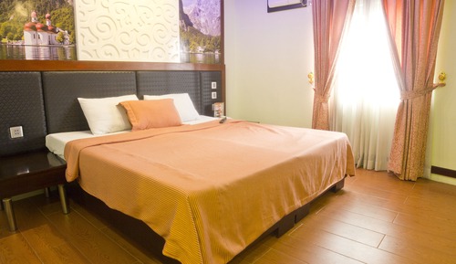 Euro suite  one