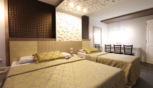 Euro suite two