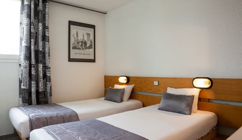 Standard Twin Room
