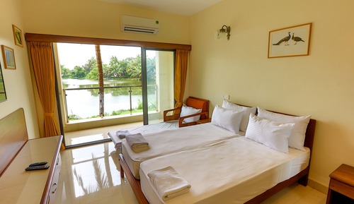 Deluxe Room, Balcony, Lakeside