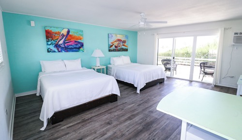 Ocean View Double Queen w/ Kitchen & Private Balcony