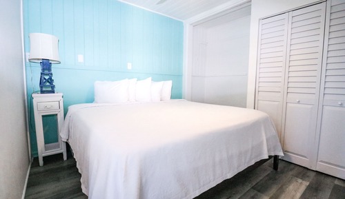 Oceanfront Family Suite w/ Kitchen