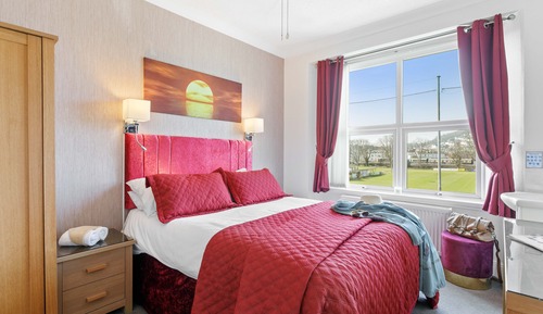 Double Room, Ensuite (King Room 4)