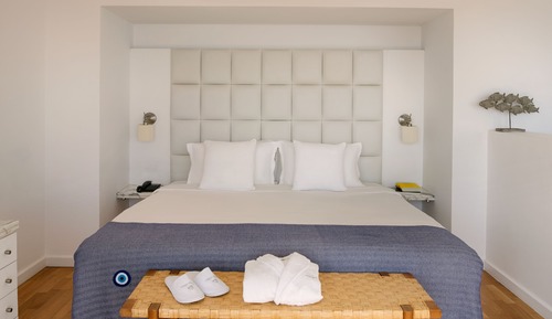 Executive Suite, Sea View