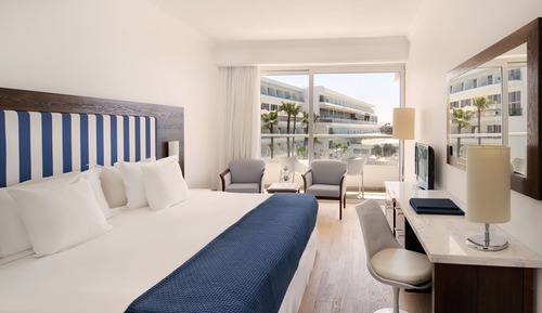 Standard Room, Partial Sea View