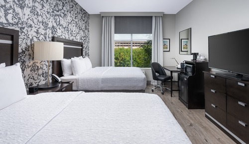 Room, 2 Queen Beds, Accessible, Non Smoking