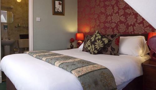 Standard Single Room with Ensuite