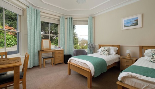 Standard Twin Room, Private Bathroom