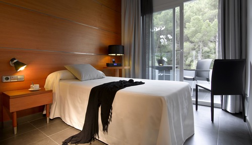 Deluxe Room (Single Use)