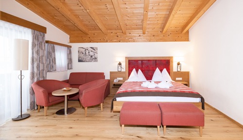 Superior Suite, 1 Bedroom, Balcony, Mountain View (Lässig_DAHUAM)