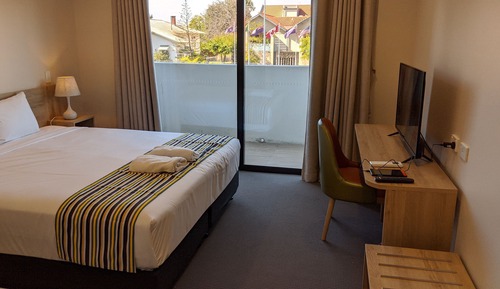 Apartment, 3 Bedrooms, City View