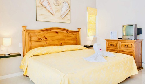 Room, 1 Bedroom, Balcony, Garden View