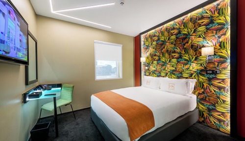 Junior Executive Queen Room
