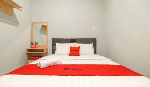 Double Room (Reddoorz)