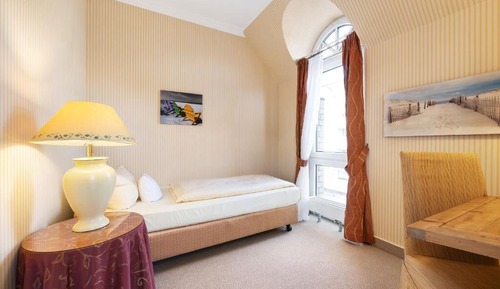 Single Room, Balcony, City View