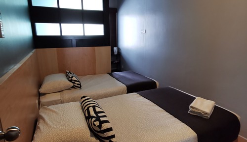 Standard Twin Room (503)