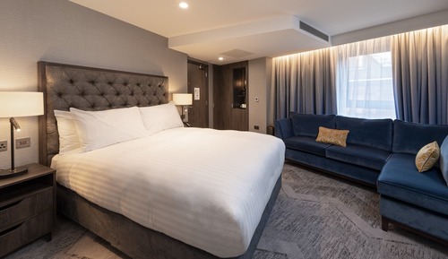 Premium Room, 1 Queen Bed, Jetted Tub
