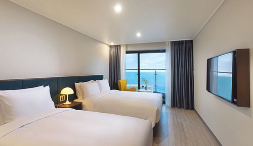 Premier Twin Room, Ocean View