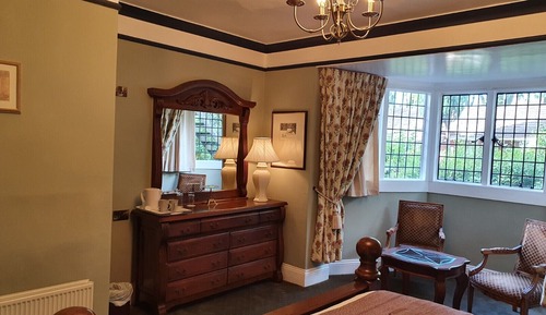 Superior Queen Room