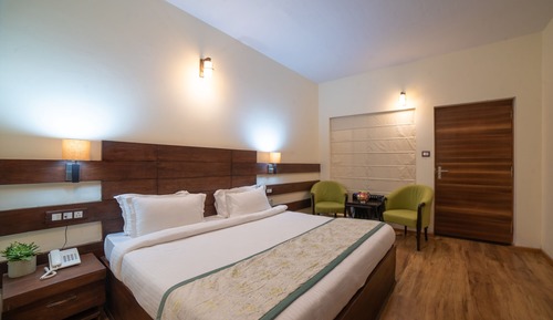 Luxury Mountain View Room