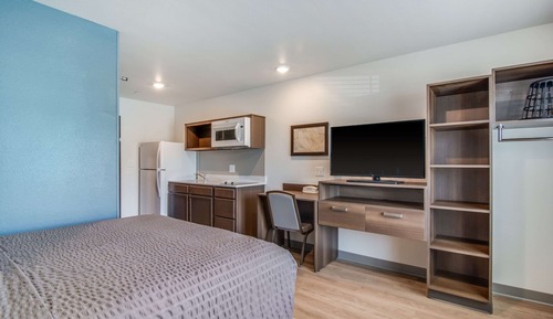 Standard Room, 1 Queen Bed, Non Smoking