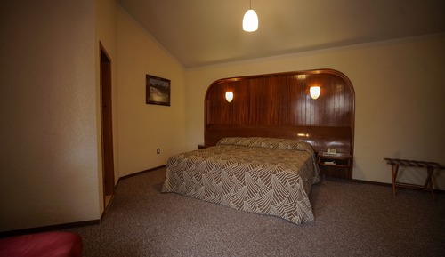 Room (Suite)