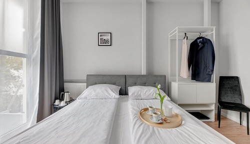 Economy Room (10)