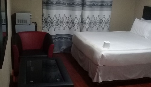 Executive Room, 1 Bedroom (Queen)