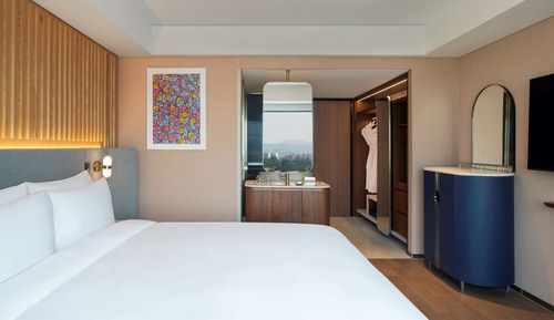 Signature Room, 1 King Bed