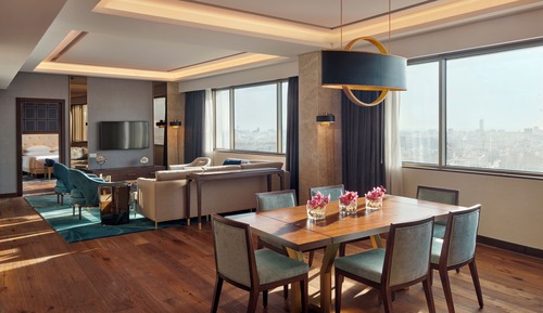 Suite (Diplomat)