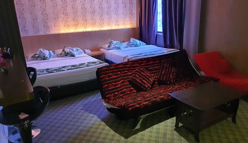 Queen Suite
