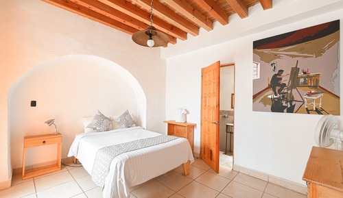 Economy Room
