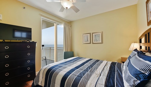 Condo, 3 Bedrooms, Balcony, Ocean View (1601 W)