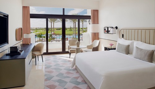 Deluxe Golf View Room