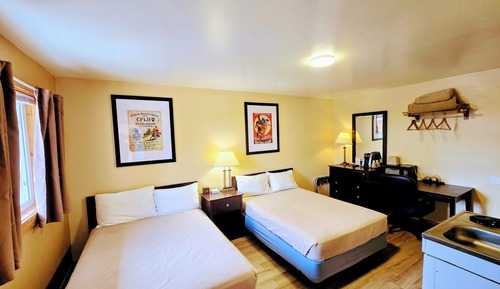 Economy Double Room, 2 Double Beds