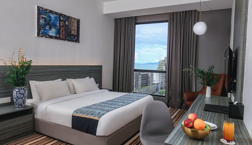 Deluxe Partially Seaview
