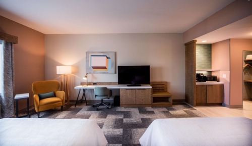 Room, 2 Queen Beds, Accessible (Roll-In Shower)