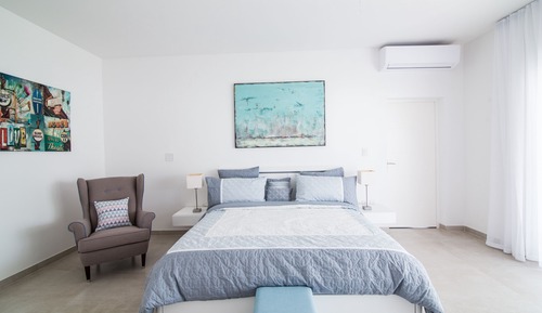 Premier Condo, 3 Bedrooms