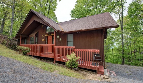 Studio (2 Bedrooms)